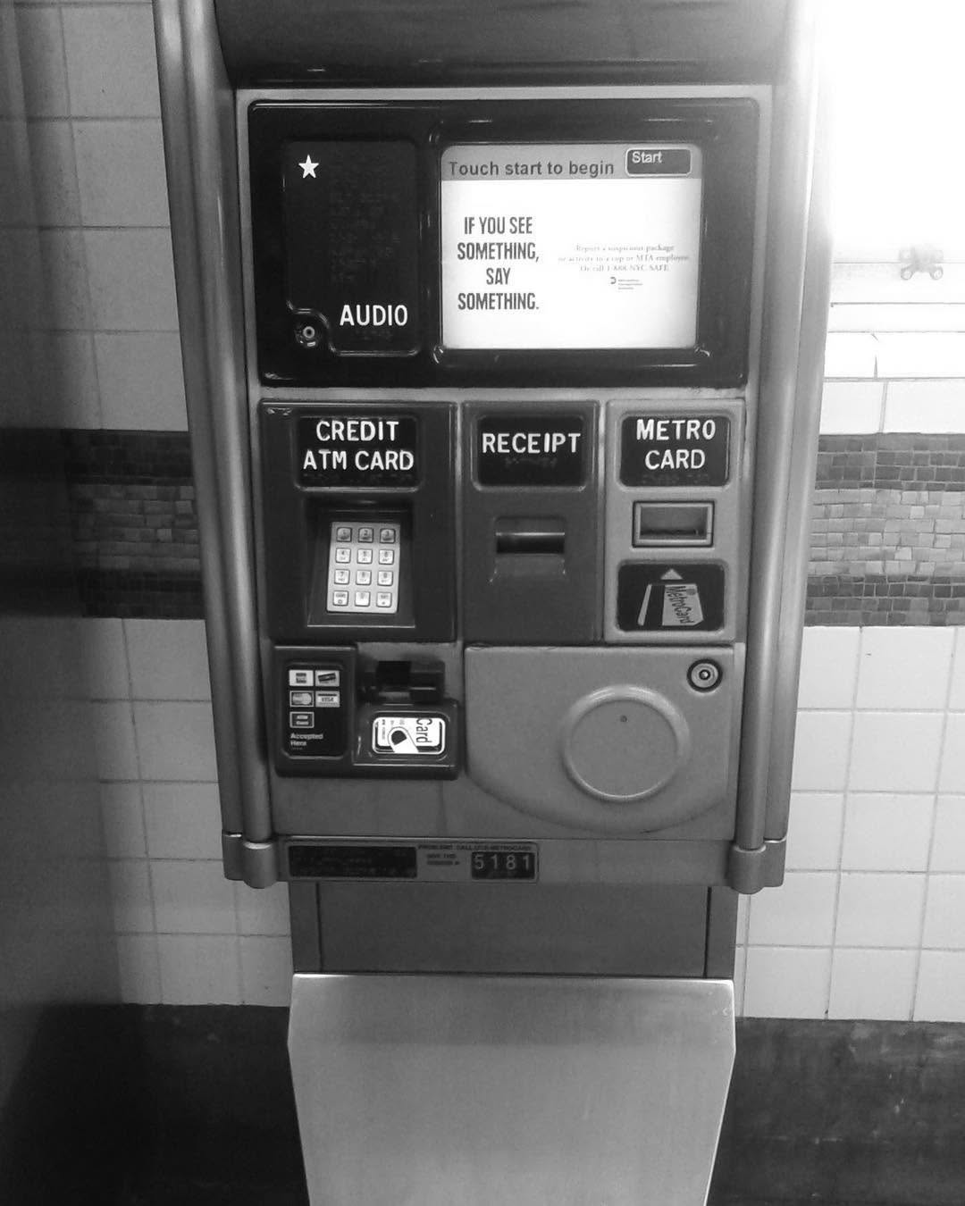 Metro Card Machine